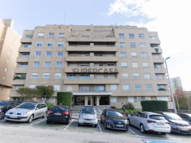 Apartamento tipologia T2, Quinta da Foz Pinhais da Foz, com portaria 24 horas por dia