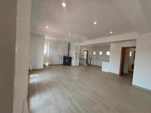 Apartamento, Tomar e Santa Maria dos Olivais