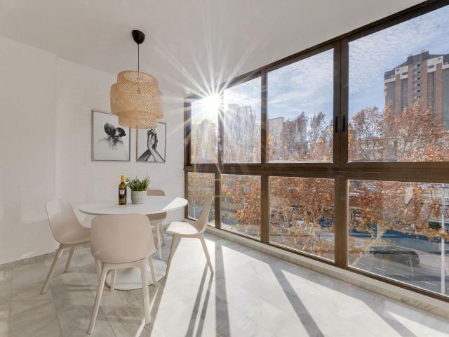 Apartamento totalmente renovado situado a solo 250 metros de. 55m² Benidorm