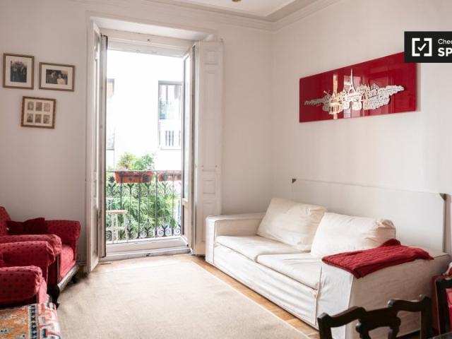 Apartamento tradicional de 3 dormitorios en alquiler en Centro, Madrid