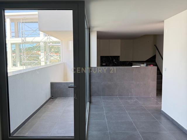 Apartamento Triplex T2 com Piscina Privada no Coração de Alcácer do Sal