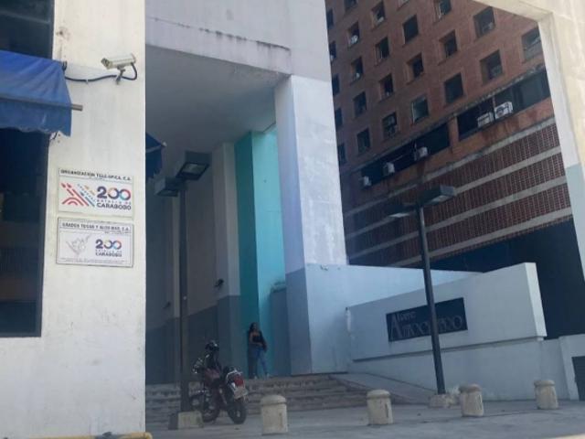 APARTAMENTO U OFICINA SABANA GRANDE 61MTS EN VENTA