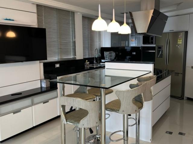 apartamento ubicado en la urbanización Loma Linda