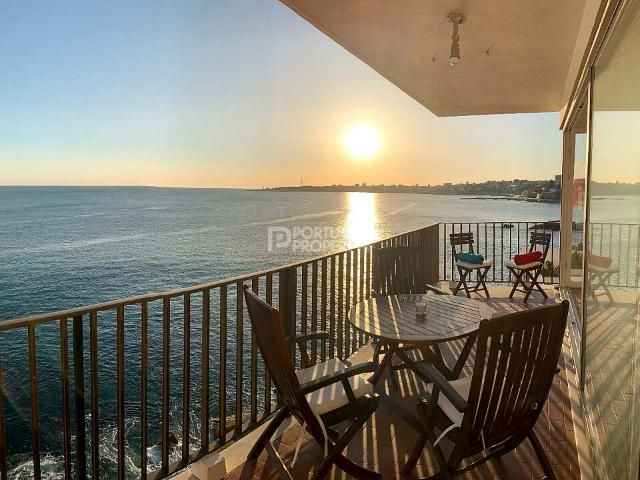 Apartamento Único na Linha de Frente no TOPO do Oceano