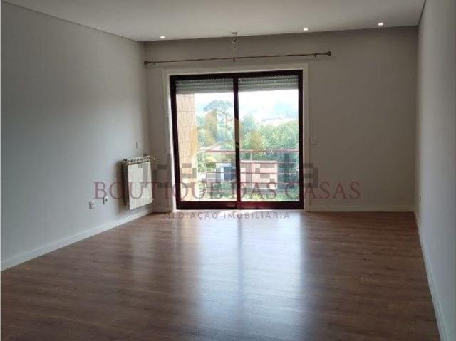 Apartamento, Valadares