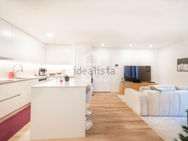 Apartamento, Vila Nova de Famalicão e Calendário