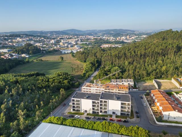 Apartamento, Vila Nova de Famalicão e Calendário