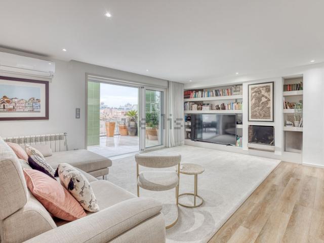 Apartamento, Vila Nova de Famalicão e Calendário