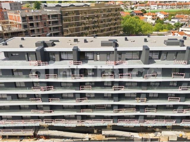 Apartamento, Vila Nova de Famalicão e Calendário