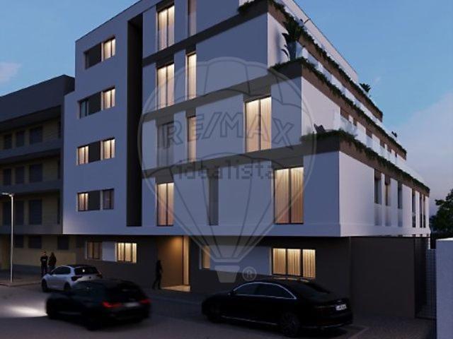 Apartamento, Vila Nova de Famalicão e Calendário