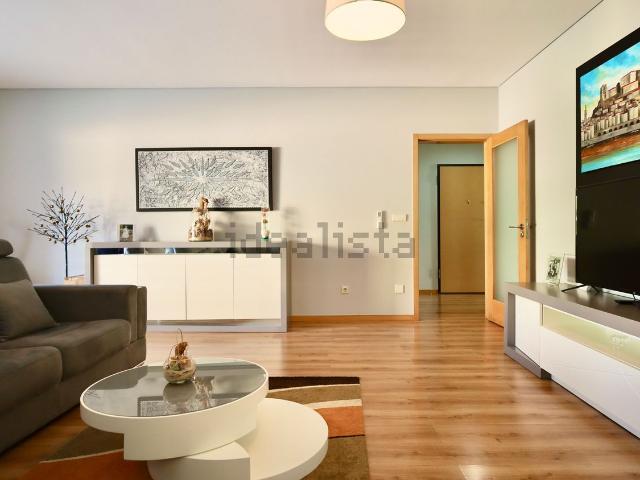 Apartamento, Vila Verde e Barbudo