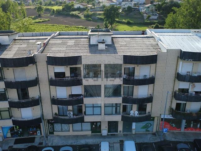 Apartamento, Vila Verde e Barbudo