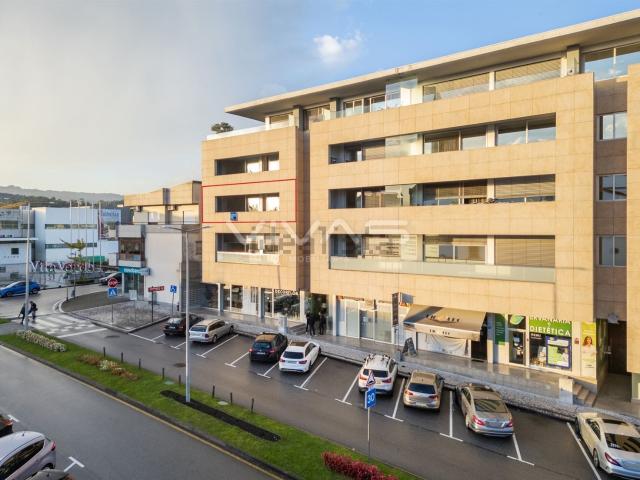 Apartamento, Vila Verde e Barbudo