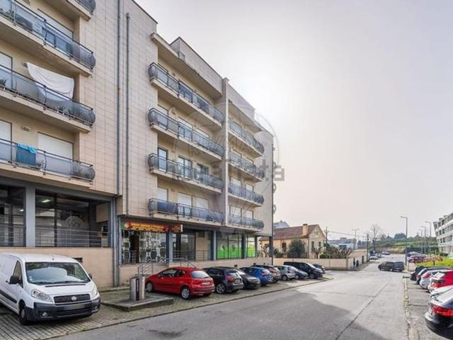 Apartamento, Vila Verde e Barbudo