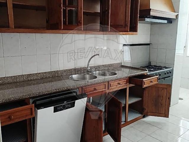 Apartamento, Vila Verde e Barbudo