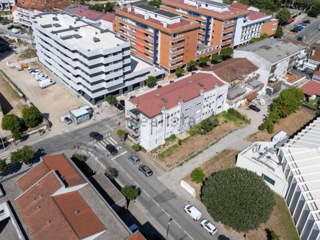 Apartamento, Vila Verde e Barbudo