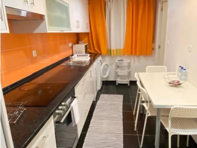 Apartamento à venda na Rua Alferes Barrilaro Ruas, Lisboa