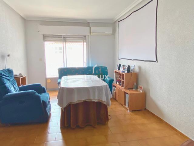 Apartamento à venda em Castuera — espaçoso, externo e muito iluminado, Badajoz, Castuera