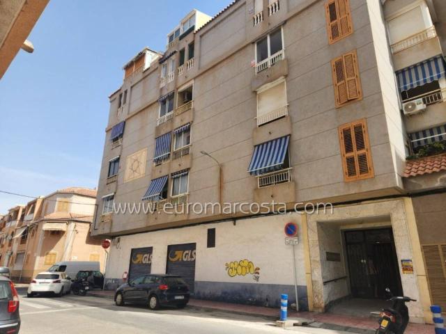 Apartamento a 300 metros de la Playa del Acequión con piscina comunitaria