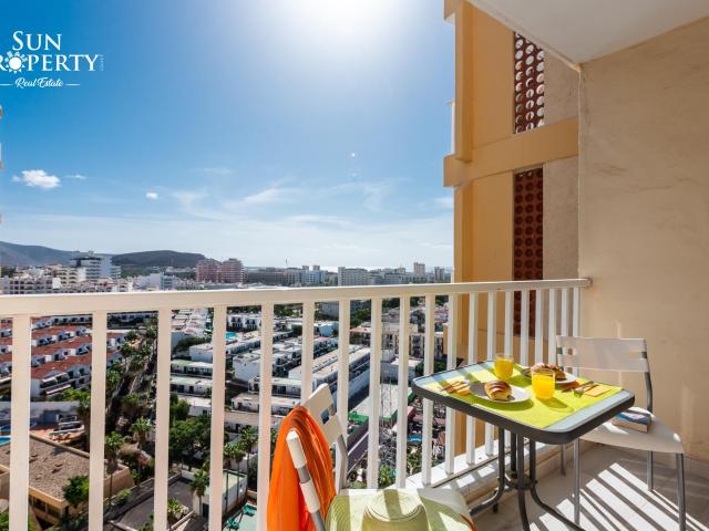 APARTAMENTO A 300 METROS DEL MAR EN PLAYA DE LAS AMÉRICAS