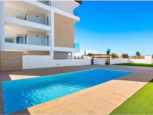 APARTAMENTO A 750 METROS DEL MAR
