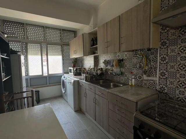 Apartamento, Águas Livres