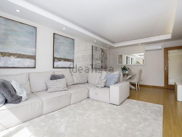 Apartamento, Águas Livres