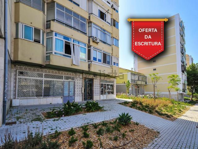 Apartamento, Águas Livres