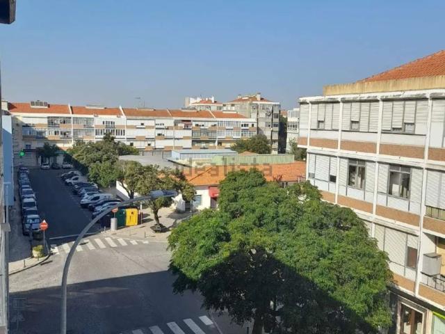 Apartamento, Águas Livres