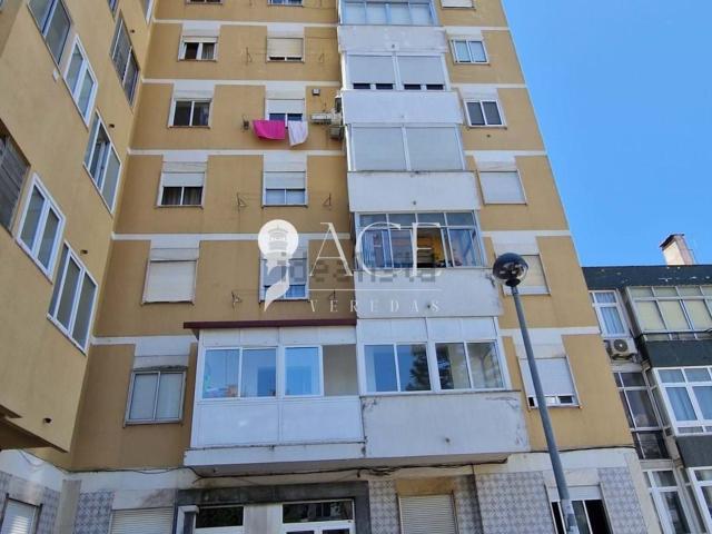 Apartamento, Águas Livres