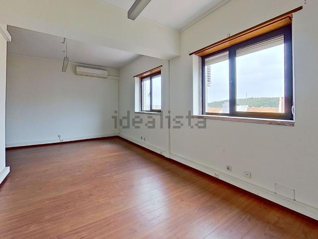 Apartamento, Águas Livres