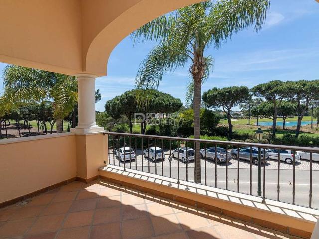 Apartamento, Almancil