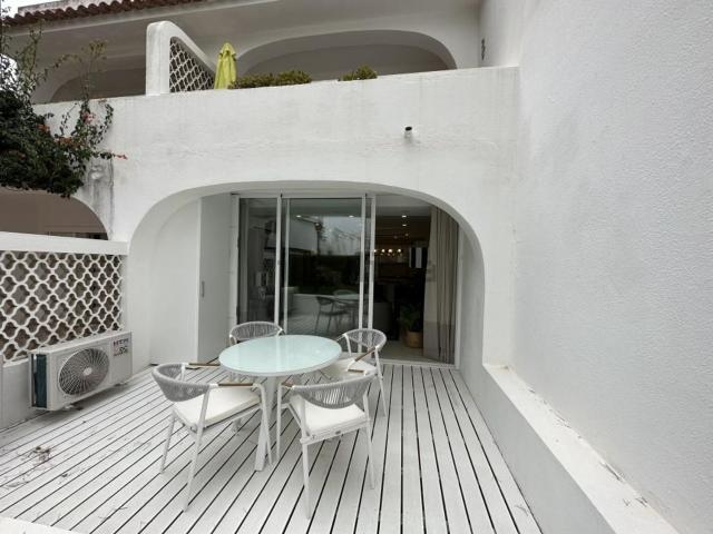 Apartamento, Almancil