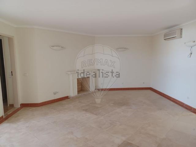Apartamento, Almancil