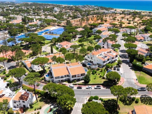 Apartamento, Almancil