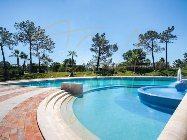 Apartamento, Almancil
