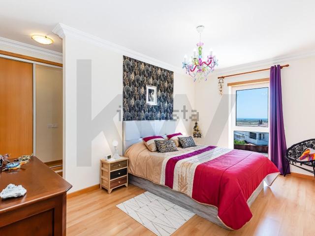 Apartamento, Alcantarilha e Pêra