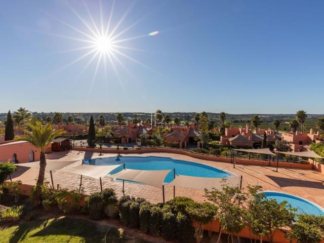 Apartamento, Alcantarilha e Pêra