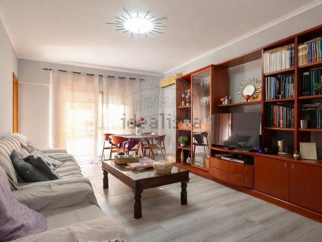 Apartamento, Aldeia de Paio Pires
