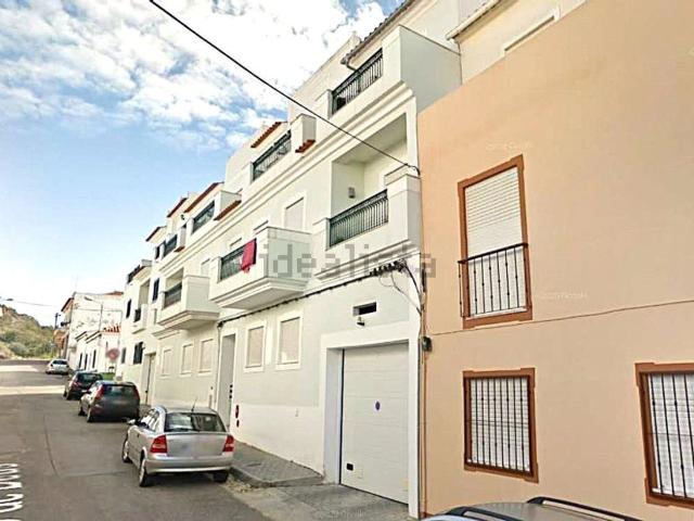Apartamento, Algoz e Tunes