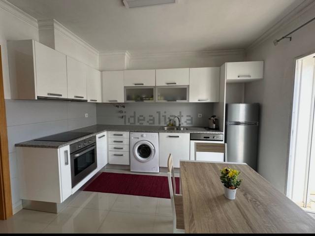 Apartamento, Algoz e Tunes