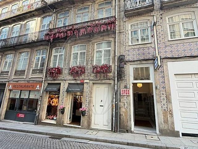 Apartamento, Aliados Clérigos Carlos Alberto, Cedofeita Santo Ildefonso Sé Miragaia São Nicolau Vitória