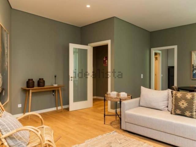 Apartamento, Aliados Clérigos Carlos Alberto, Cedofeita Santo Ildefonso Sé Miragaia São Nicolau Vitória