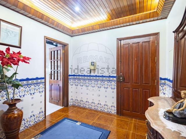 Apartamento, Alpendorada Várzea Torrão