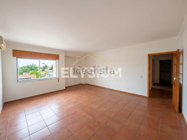 Apartamento, Alpiarça