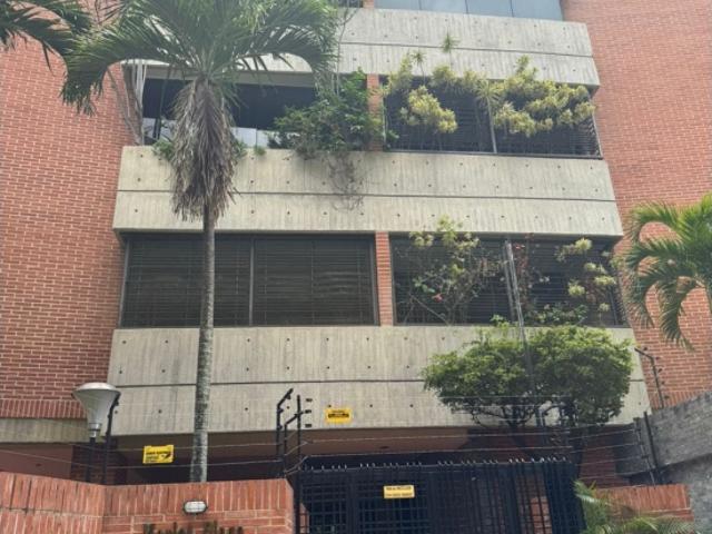 APARTAMENTO ALQUILER CAMPO ALEGRE