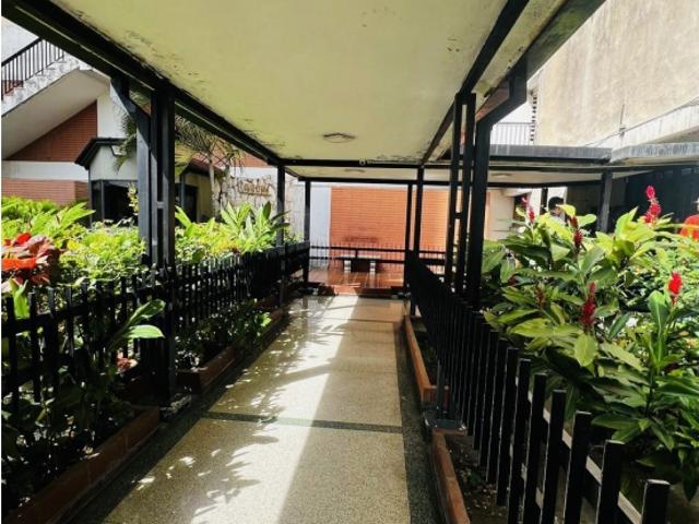 APARTAMENTO ALQUILER PLAZA VENEZUELA