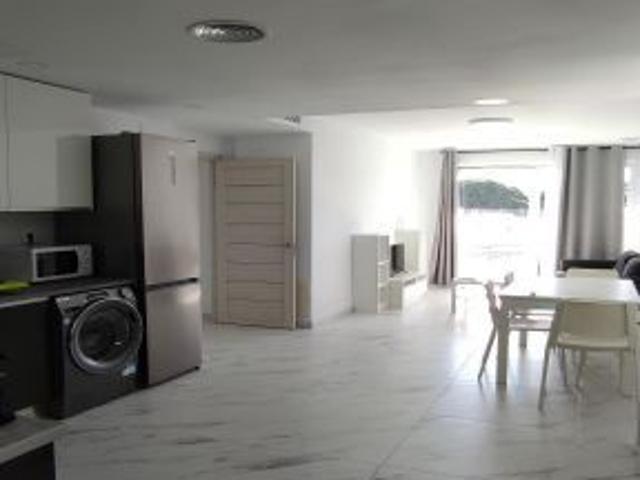 APARTAMENTO ALTO STANDING EN LA PINEDA