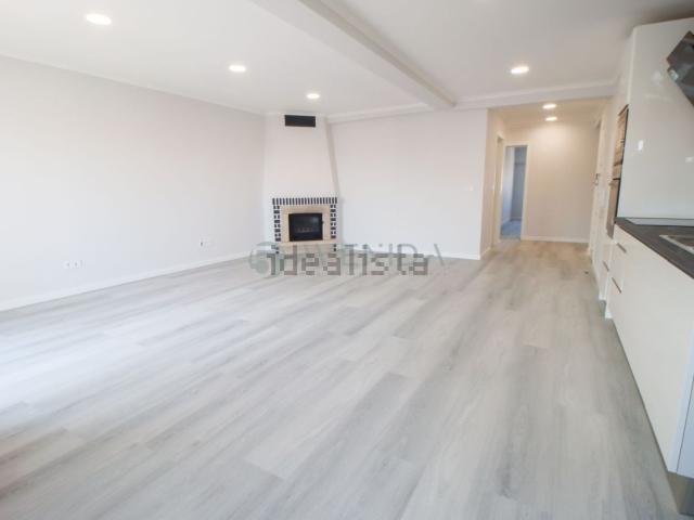 Apartamento, Amora