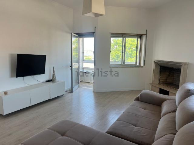 Apartamento, Amora